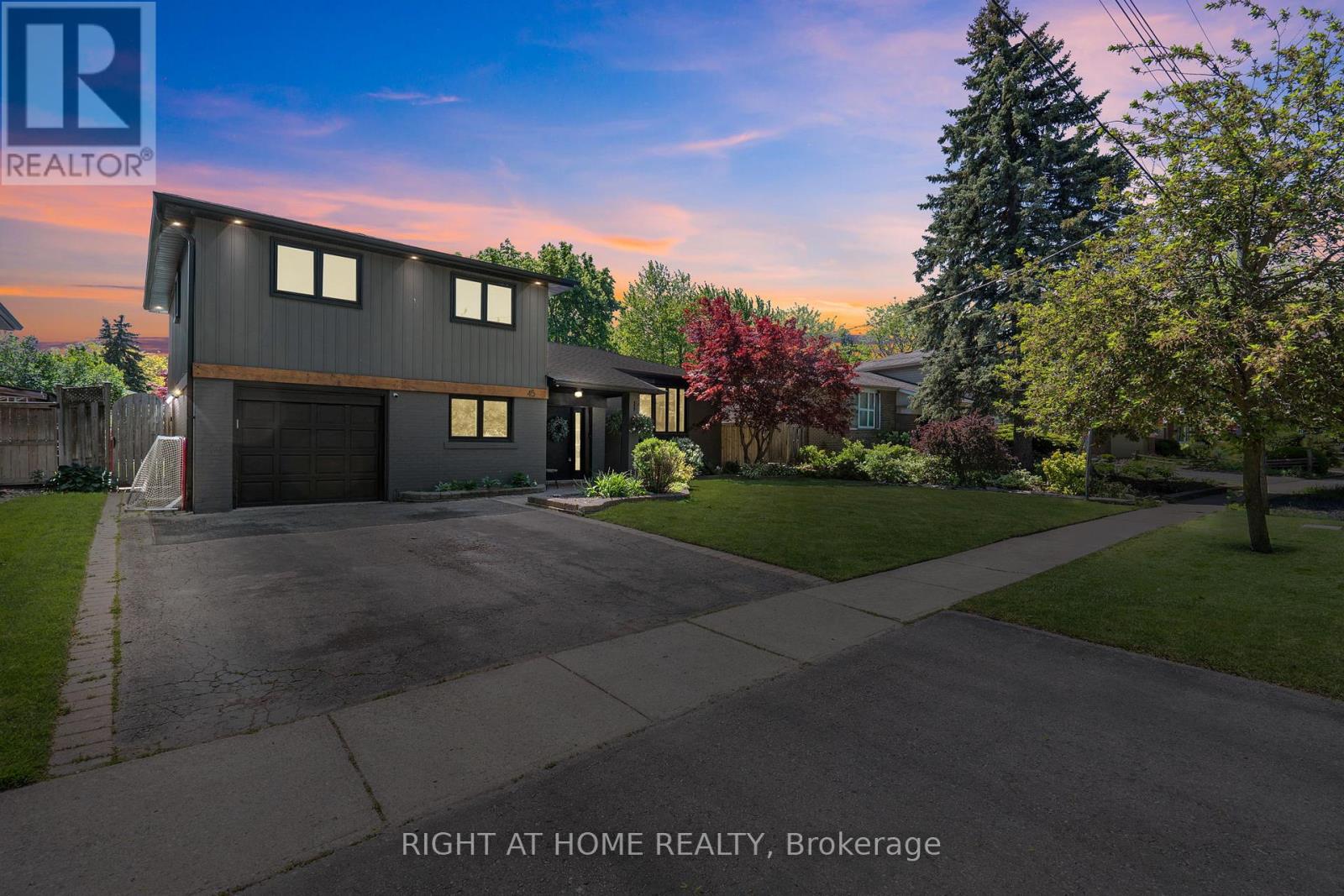 45 Irwin Crescent, Halton Hills (Georgetown), Ontario  L7G 1E7 - Photo 4 - W13220022