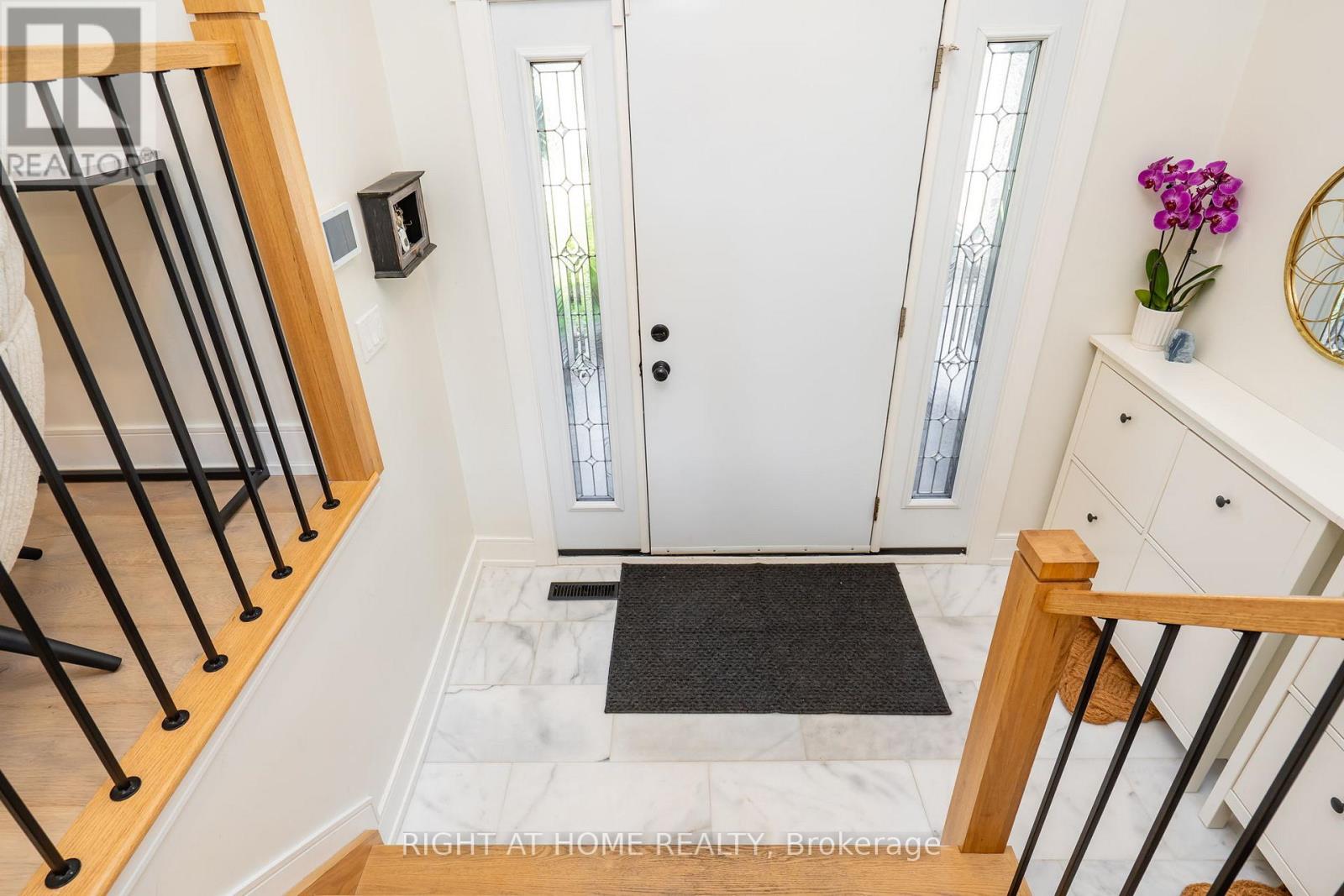 45 Irwin Crescent, Halton Hills (Georgetown), Ontario  L7G 1E7 - Photo 5 - W13220022