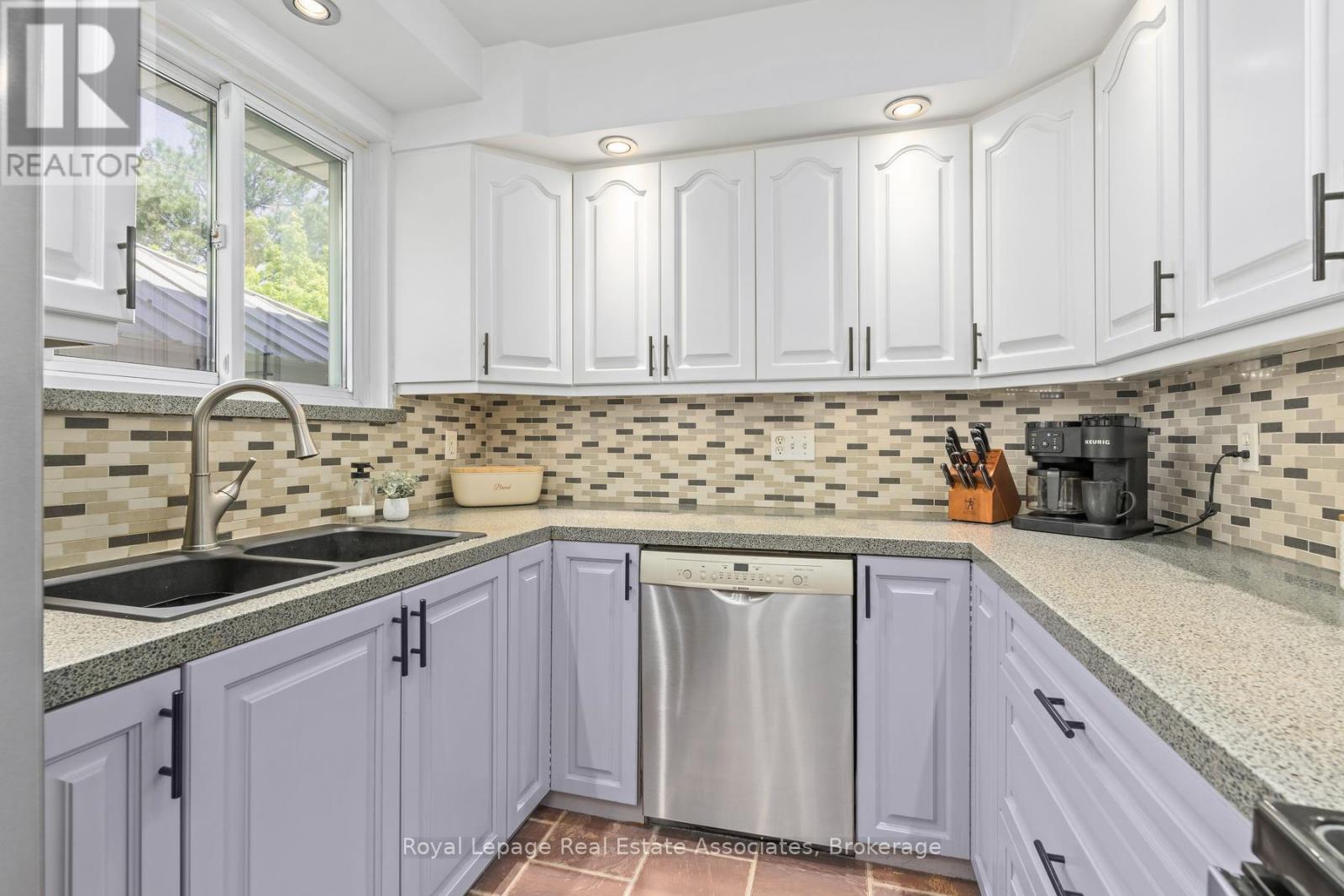 26 Marilyn Crescent, Halton Hills (Georgetown), Ontario  L7G 1K4 - Photo 14 - W13221248