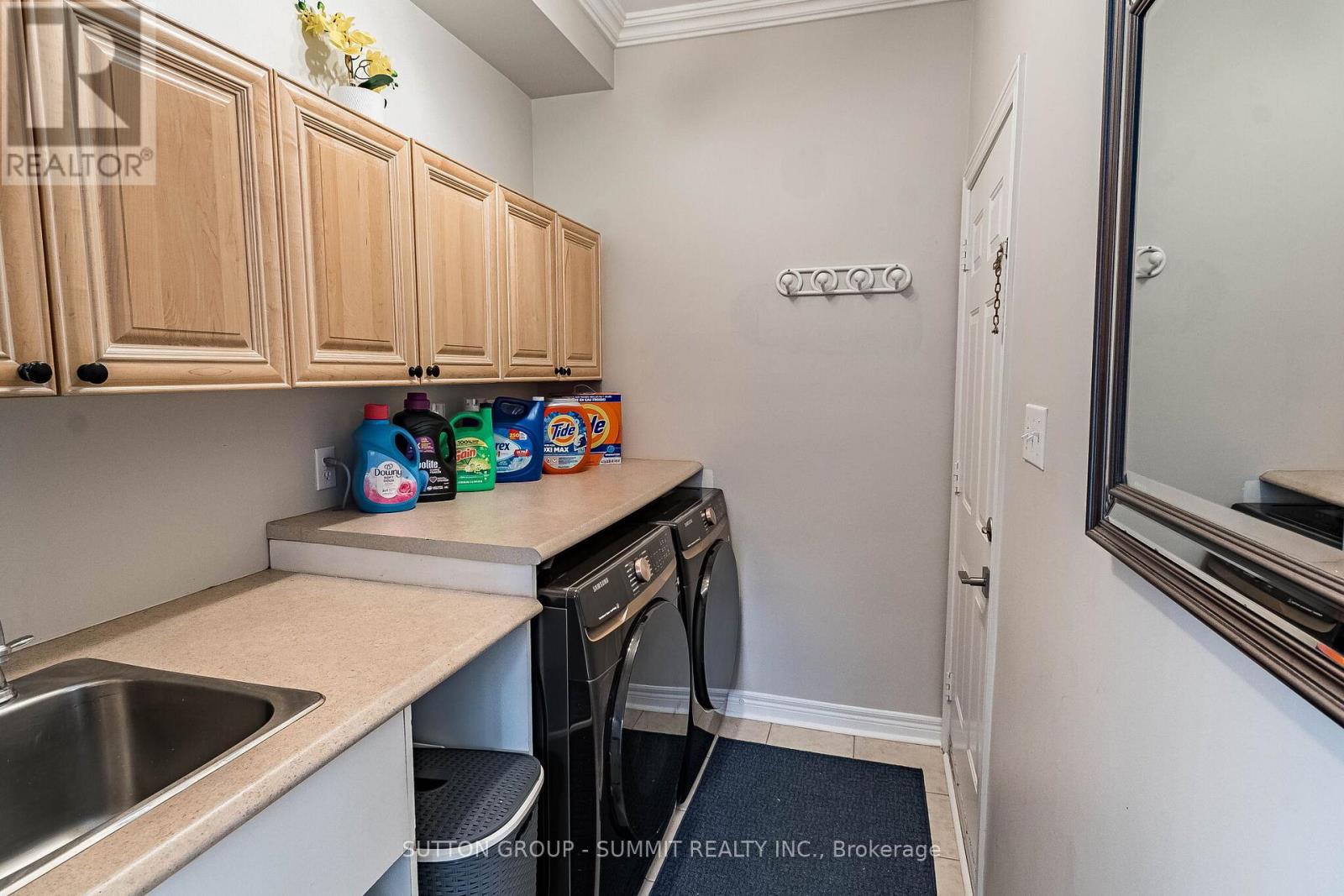 97 Grist Mill Drive, Halton Hills (Georgetown), Ontario  L7G 6B7 - Photo 32 - W13221608