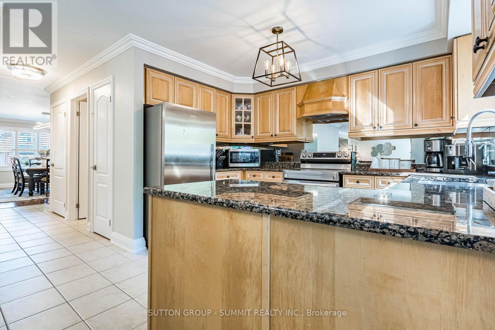 97 Grist Mill Drive, Halton Hills (Georgetown), Ontario  L7G 6B7 - Photo 8 - W13221608