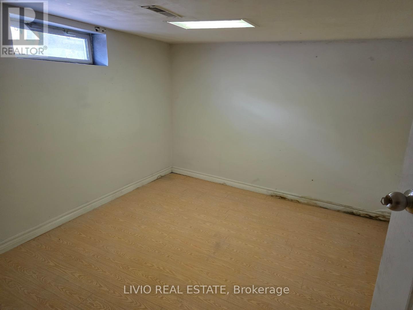 Unit# 2 - 323 Queen Street, Halton Hills (Ac Acton), Ontario  L7J 1R1 - Photo 5 - W13222768