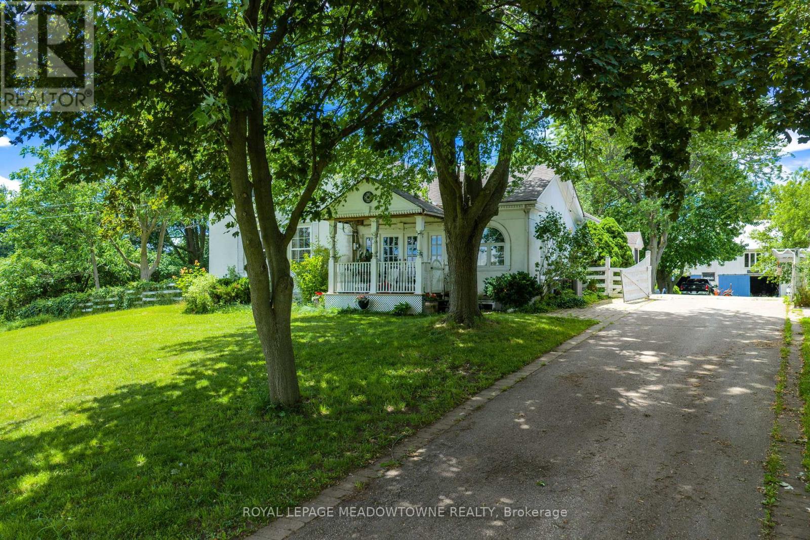152 Confederation Street, Halton Hills (Glen Williams), Ontario  L7G 4S8 - Photo 1 - W13222792