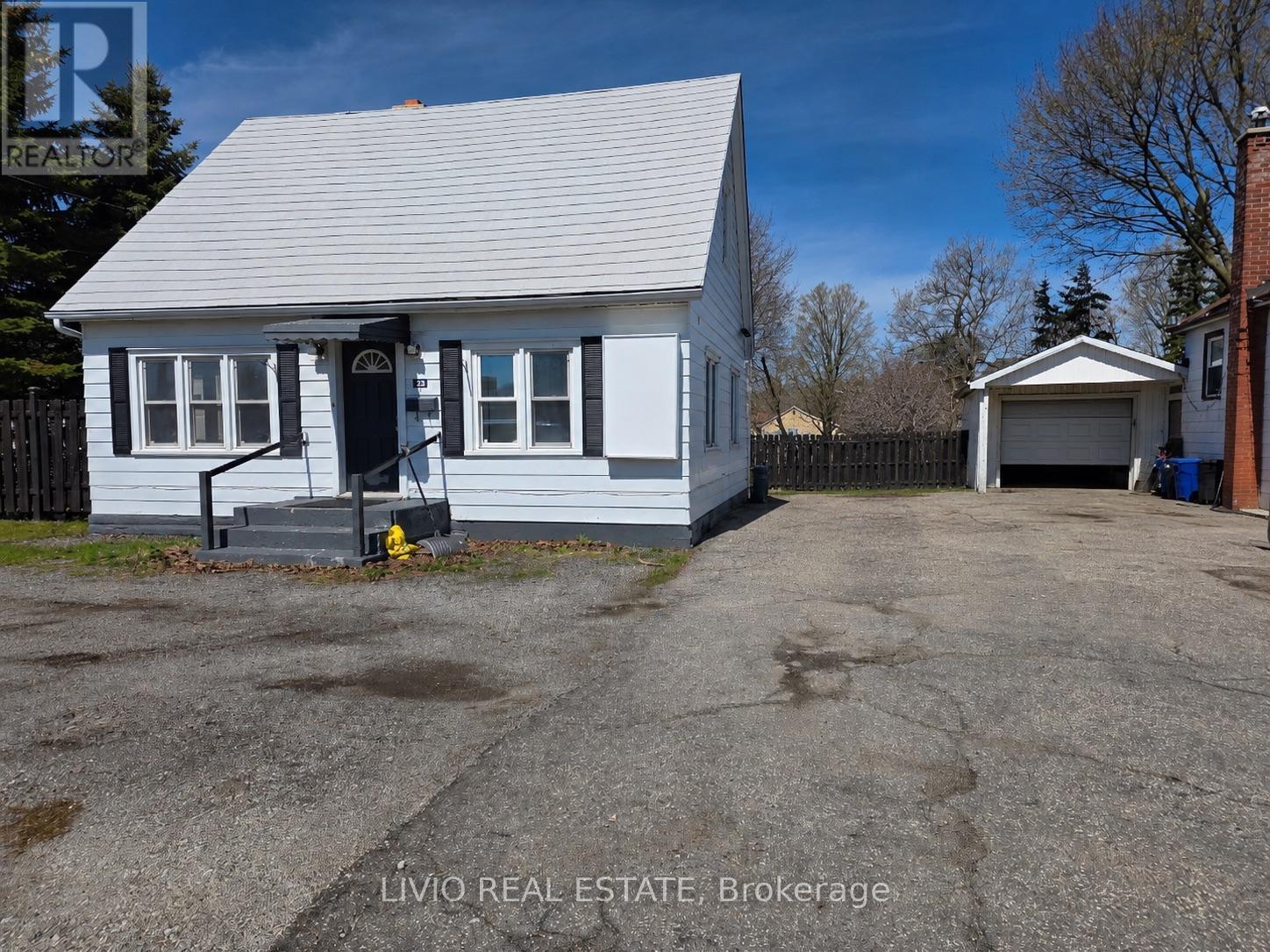 323 QUEEN STREET E, halton hills (ac acton), Ontario