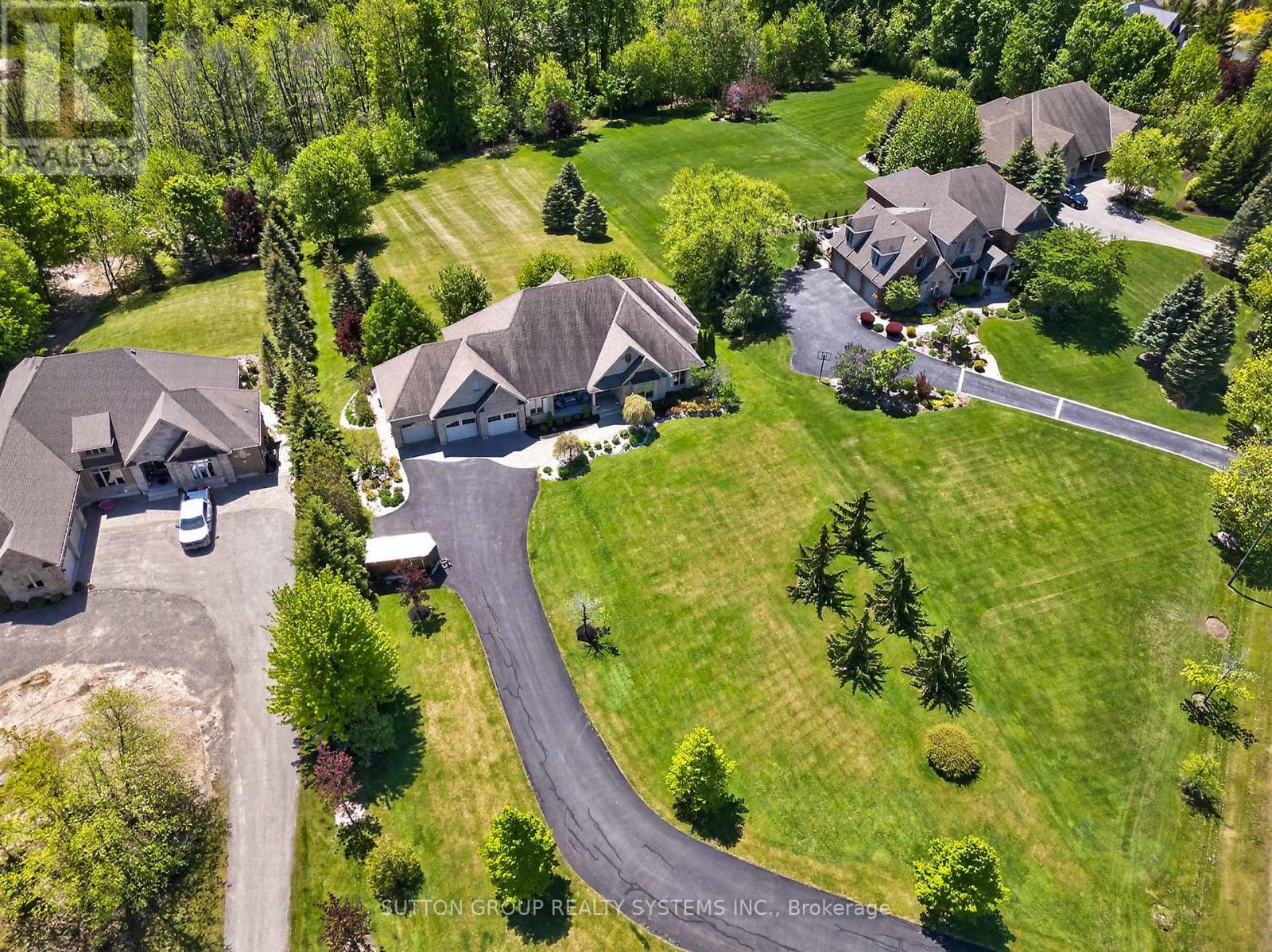 11310 Taylor Court, Milton (Brookville/haltonville), Ontario  L0P 1B0 - Photo 2 - W13224742