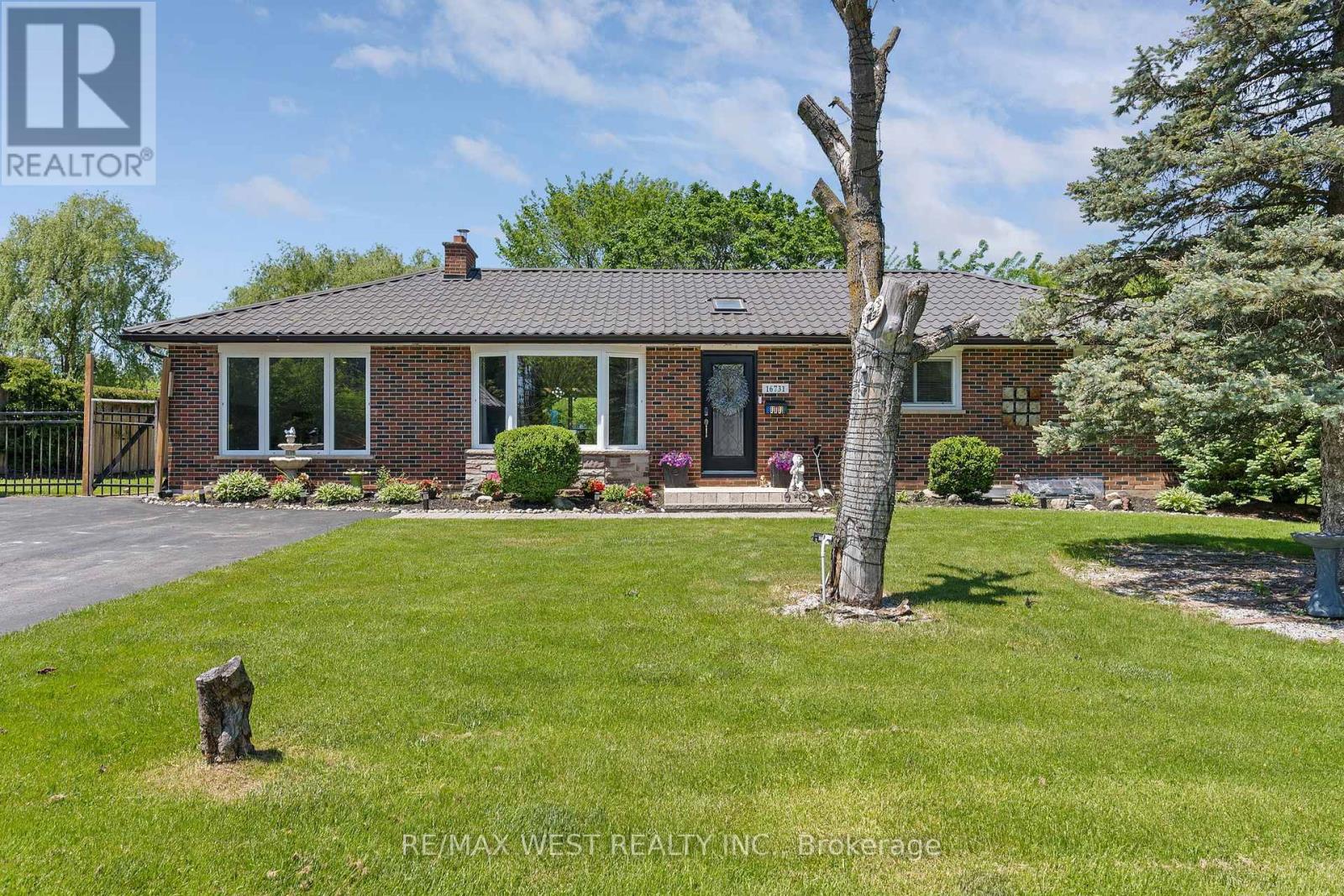 16731 Leslie Hill Road, Halton Hills (Rural Halton Hills), Ontario  L0P 1N0 - Photo 2 - W13225298