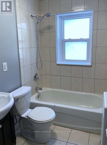1 - 2 Cross Street, Halton Hills (Georgetown), Ontario  L7G 3G2 - Photo 15 - W13231612