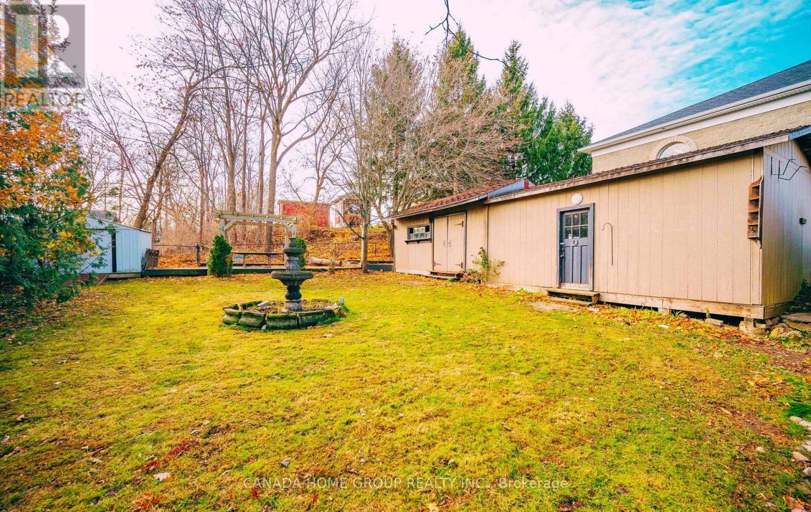 30 Main Street N, Milton (Campbellville), Ontario  L0P 1B0 - Photo 1 - W13232308