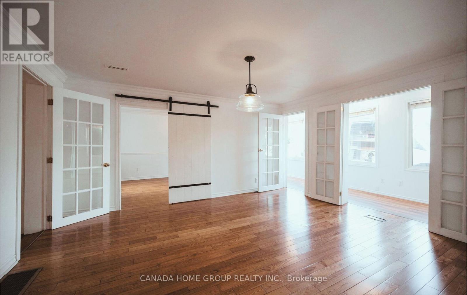 30 Main Street N, Milton (Campbellville), Ontario  L0P 1B0 - Photo 2 - W13232308
