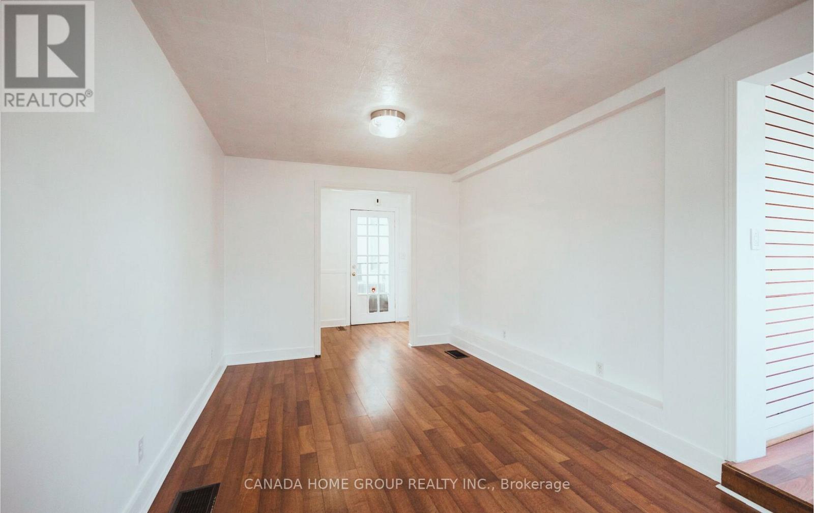 30 Main Street N, Milton (Campbellville), Ontario  L0P 1B0 - Photo 6 - W13232308