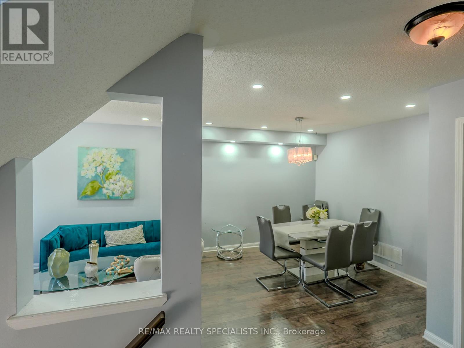 94 Seedhouse Lane, Halton Hills (Georgetown), Ontario  L7G 6K3 - Photo 6 - W13233526