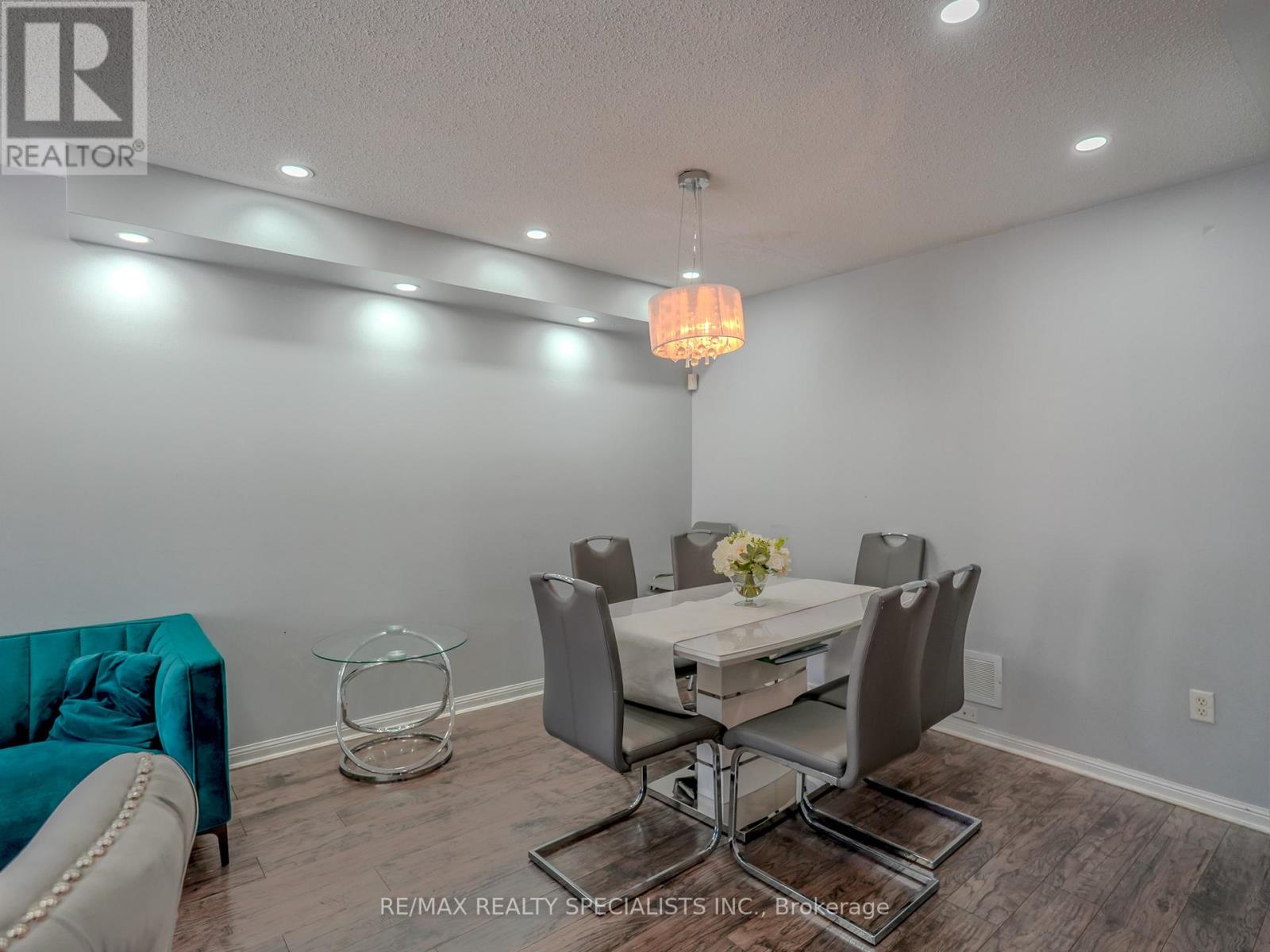 94 Seedhouse Lane, Halton Hills (Georgetown), Ontario  L7G 6K3 - Photo 8 - W13233526