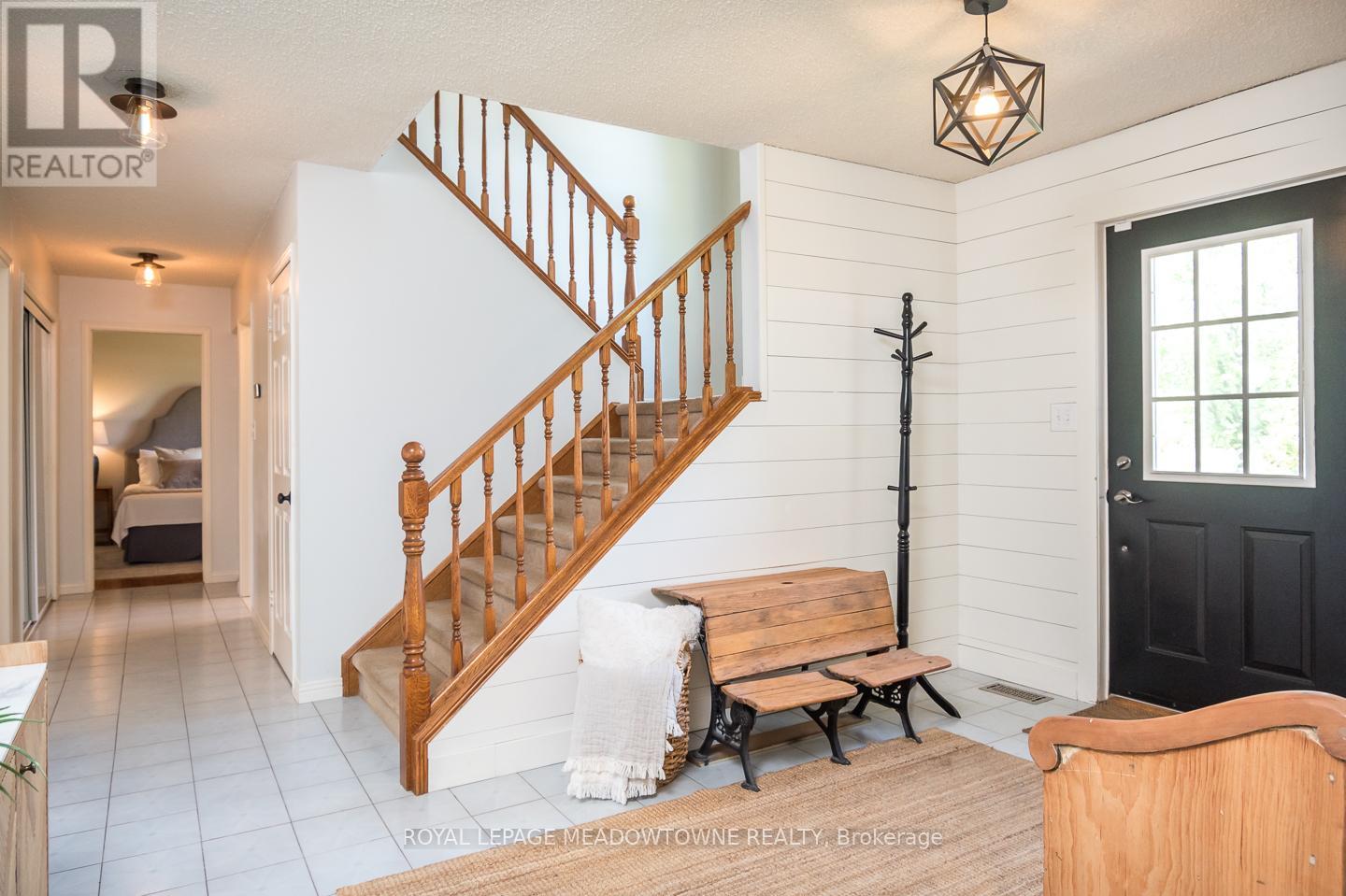 11276 Amos Drive, Milton (Brookville/haltonville), Ontario  L0P 1B0 - Photo 3 - W13234522