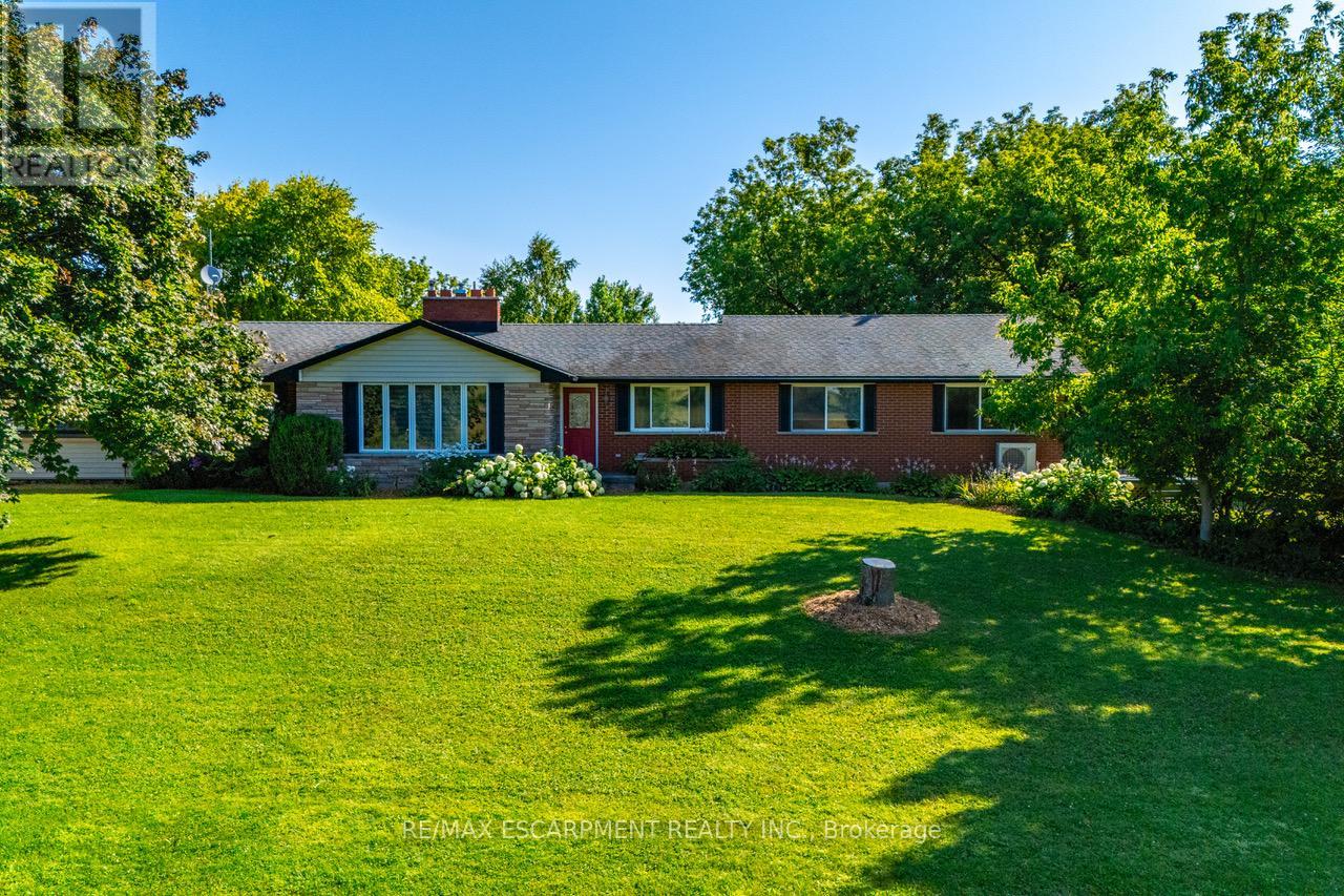 2172 Centre Road, Hamilton, Ontario  L0P 1B0 - Photo 1 - X13237364