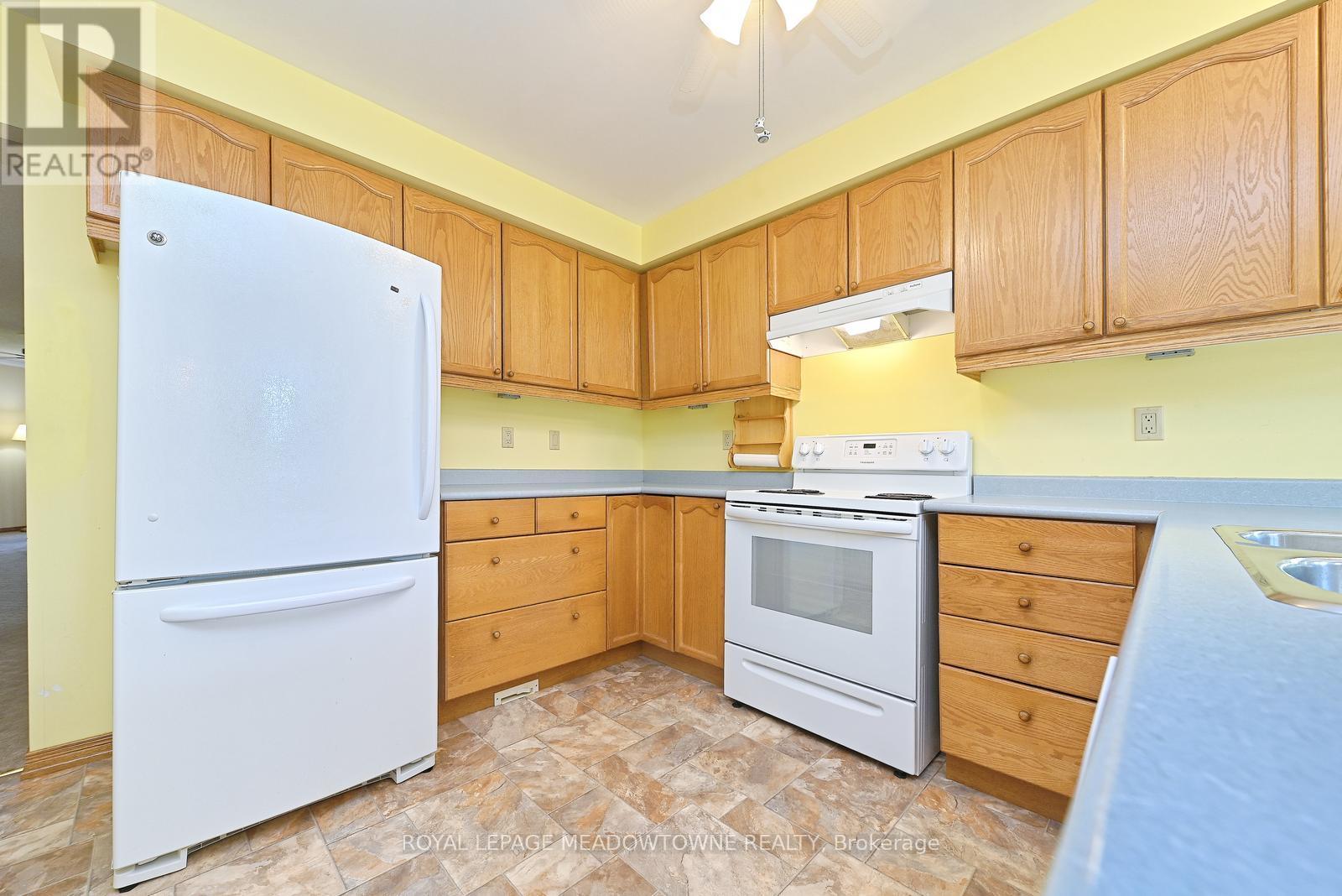 16 Harrop Avenue, Halton Hills (Georgetown), Ontario  L7G 5R2 - Photo 13 - W13240292