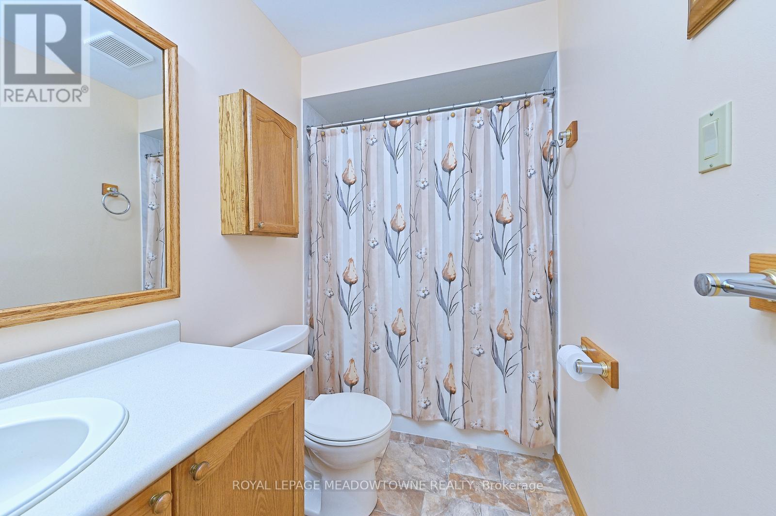 16 Harrop Avenue, Halton Hills (Georgetown), Ontario  L7G 5R2 - Photo 23 - W13240292