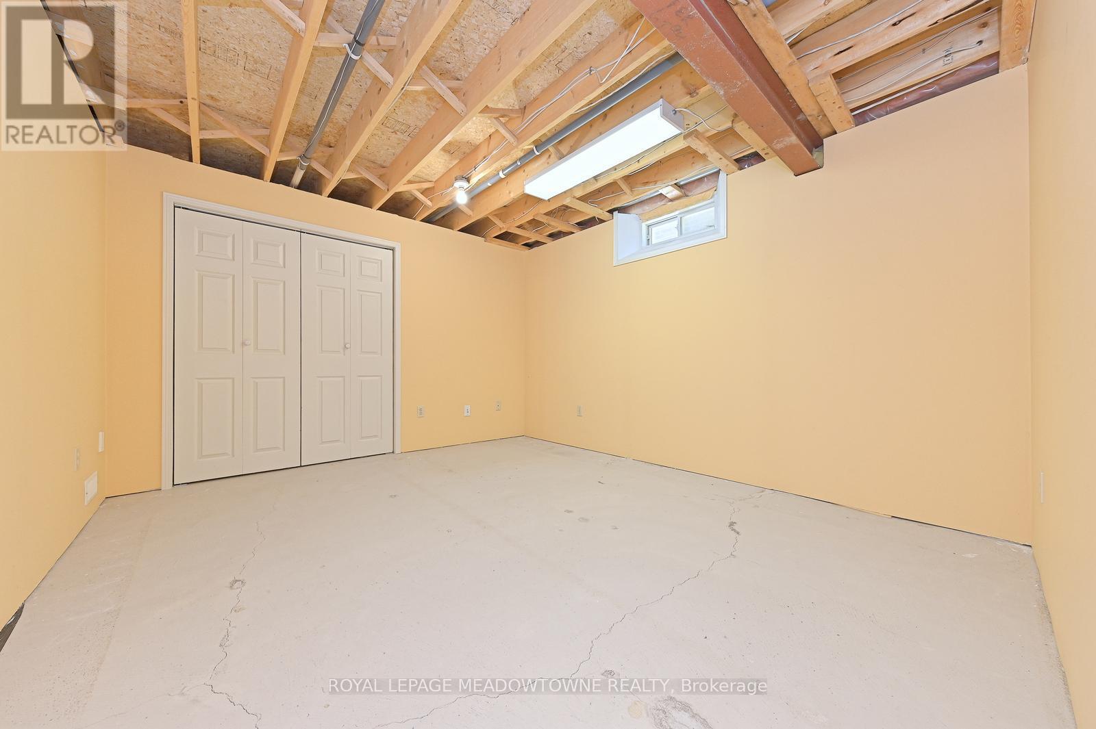 16 Harrop Avenue, Halton Hills (Georgetown), Ontario  L7G 5R2 - Photo 35 - W13240292