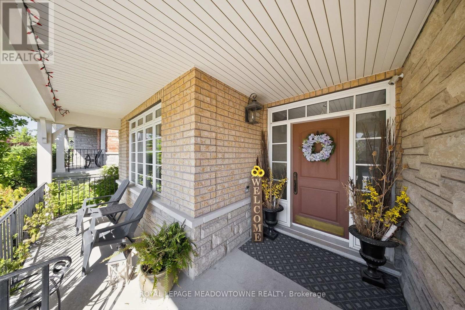 298 Eaton Street, Halton Hills (Georgetown), Ontario  L7G 6N7 - Photo 6 - W13241176