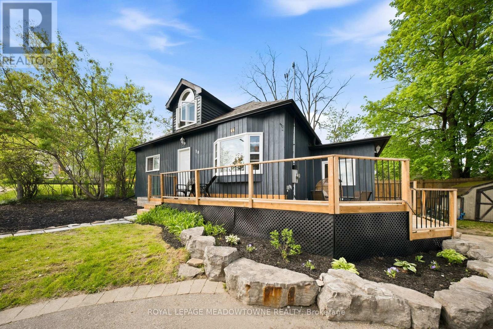 10 Back Street, Halton Hills (Georgetown), Ontario  L7G 3Y6 - Photo 4 - W13242856