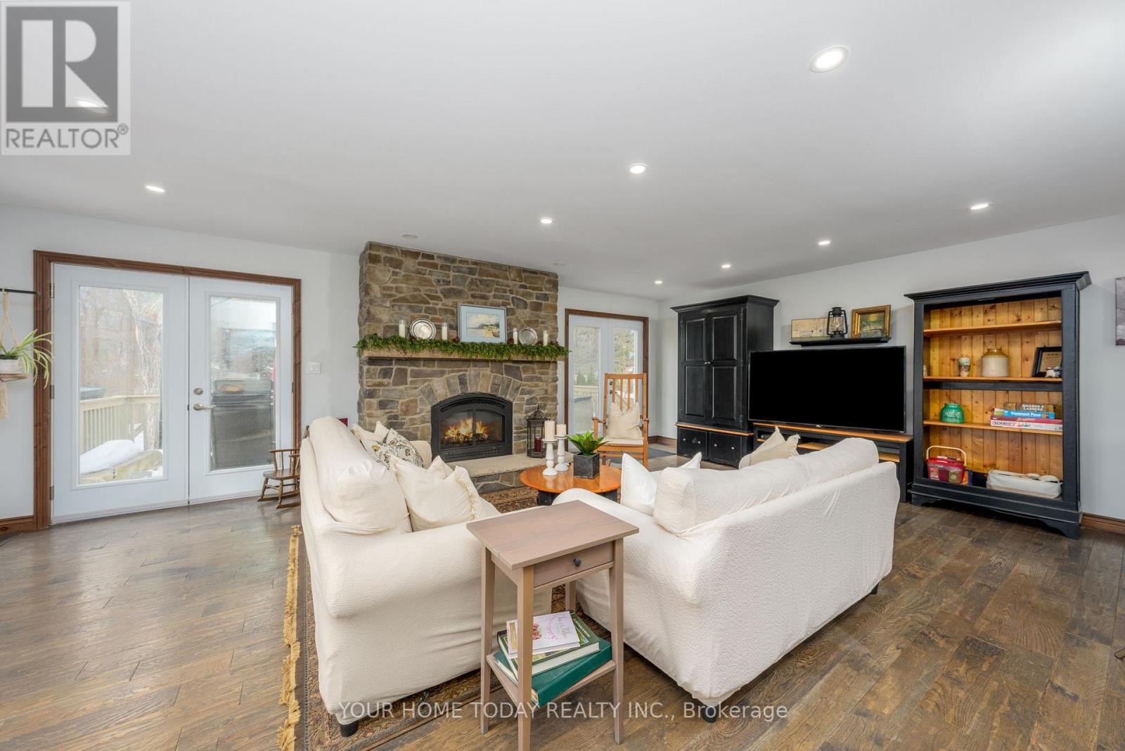 20 Elgin Street, Halton Hills (Georgetown), Ontario  L7G 3M3 - Photo 14 - W13246810