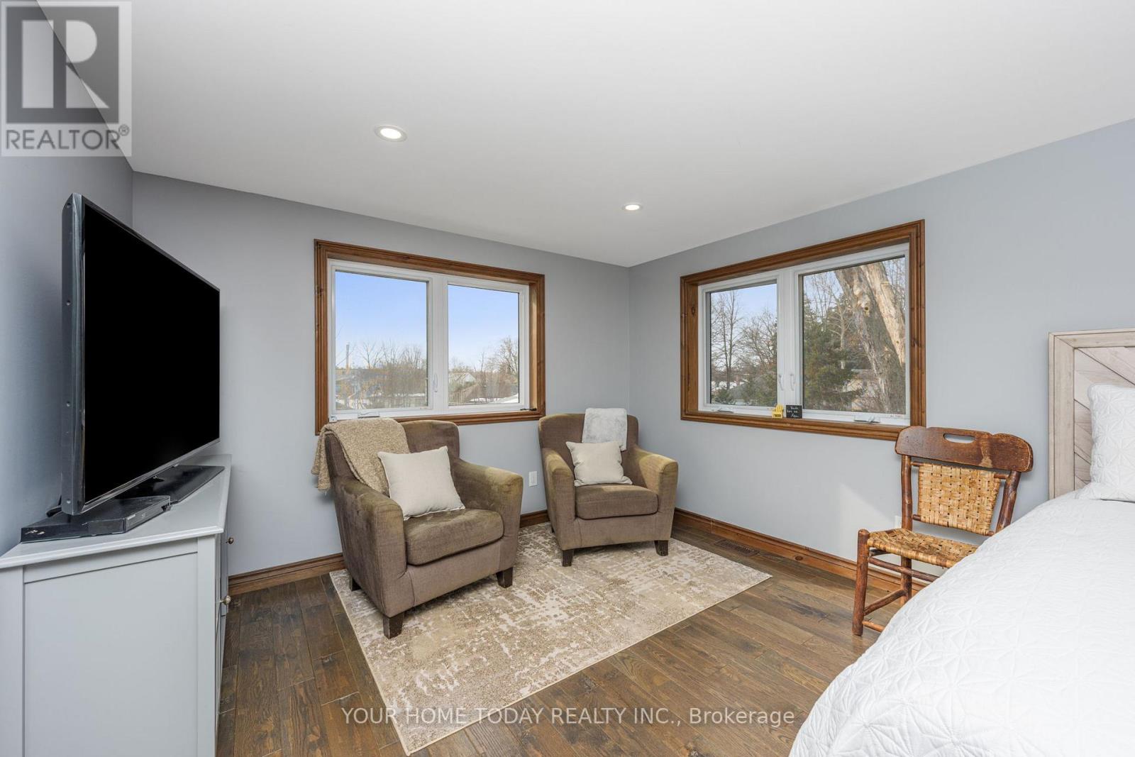 20 Elgin Street, Halton Hills (Georgetown), Ontario  L7G 3M3 - Photo 20 - W13246810