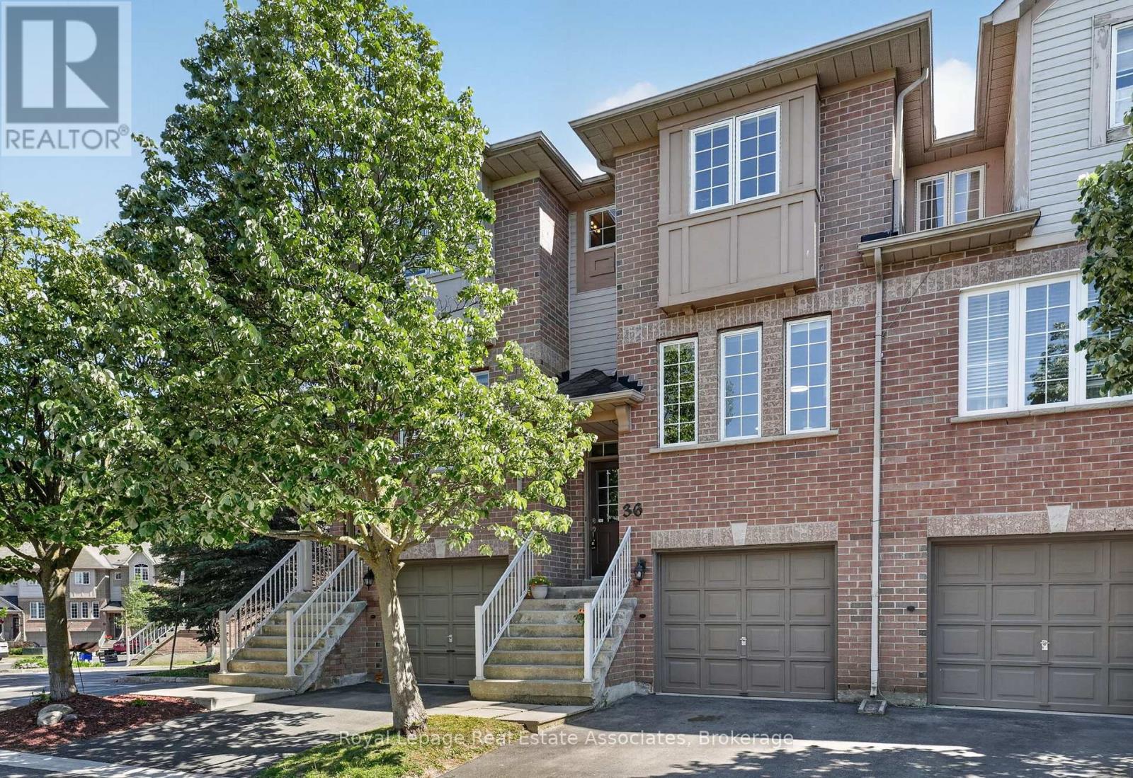 18 - 36 Palomino Trail, Halton Hills (Georgetown), Ontario  L7G 6E9 - Photo 1 - W13245778