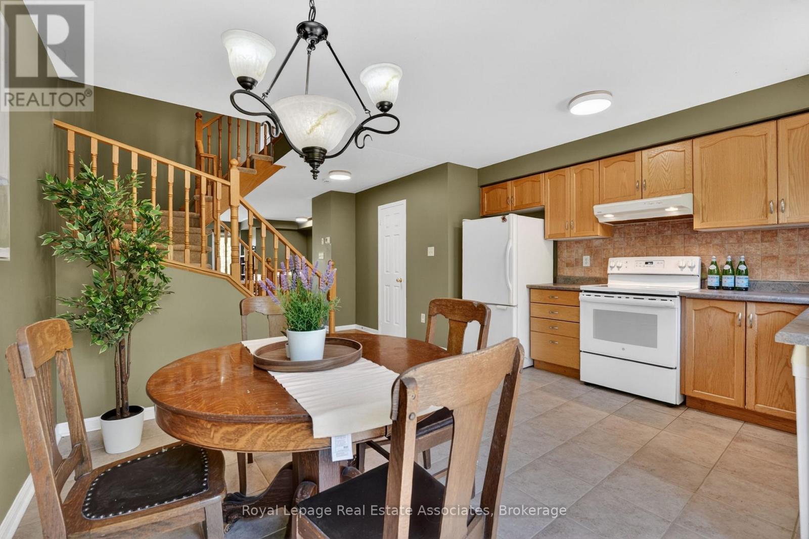 18 - 36 Palomino Trail, Halton Hills (Georgetown), Ontario  L7G 6E9 - Photo 18 - W13245778