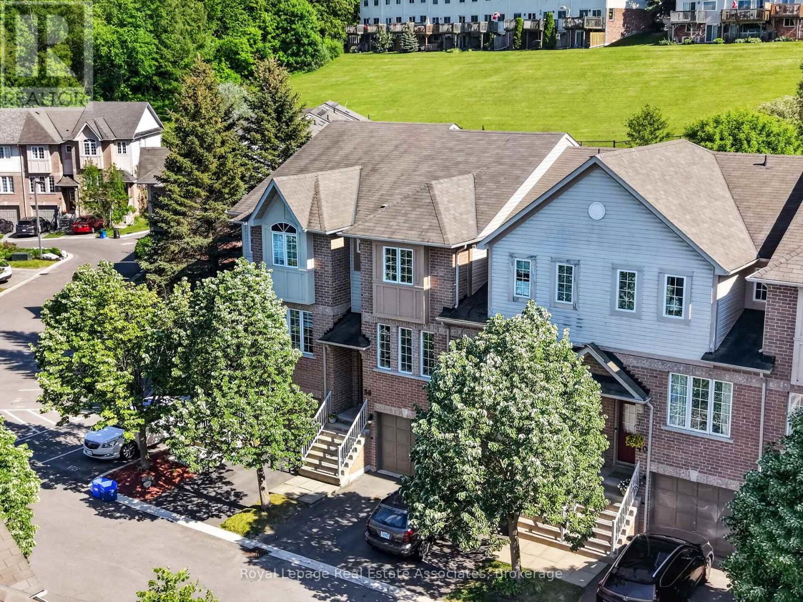 18 - 36 Palomino Trail, Halton Hills (Georgetown), Ontario  L7G 6E9 - Photo 2 - W13245778