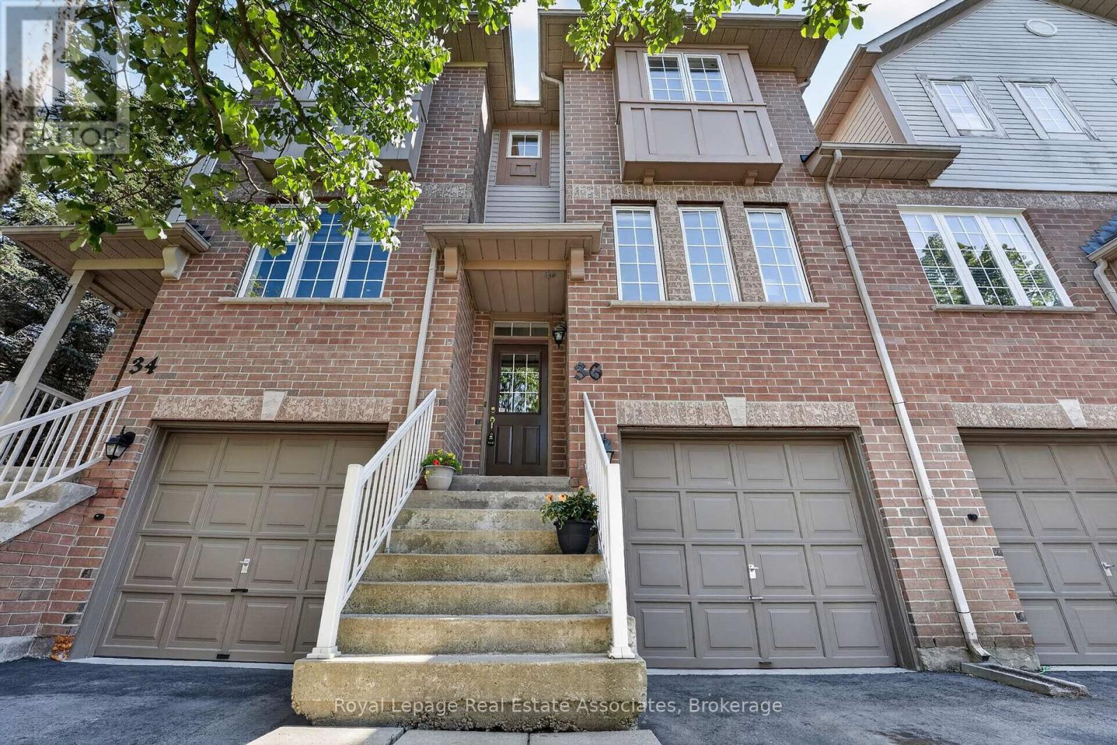 18 - 36 Palomino Trail, Halton Hills (Georgetown), Ontario  L7G 6E9 - Photo 3 - W13245778