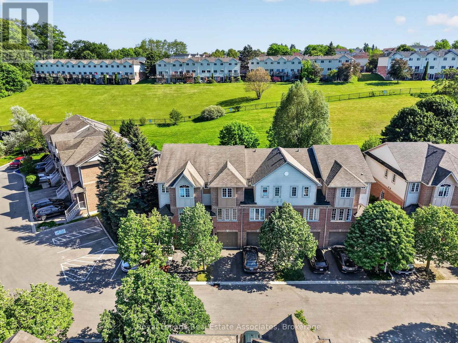 18 - 36 Palomino Trail, Halton Hills (Georgetown), Ontario  L7G 6E9 - Photo 37 - W13245778