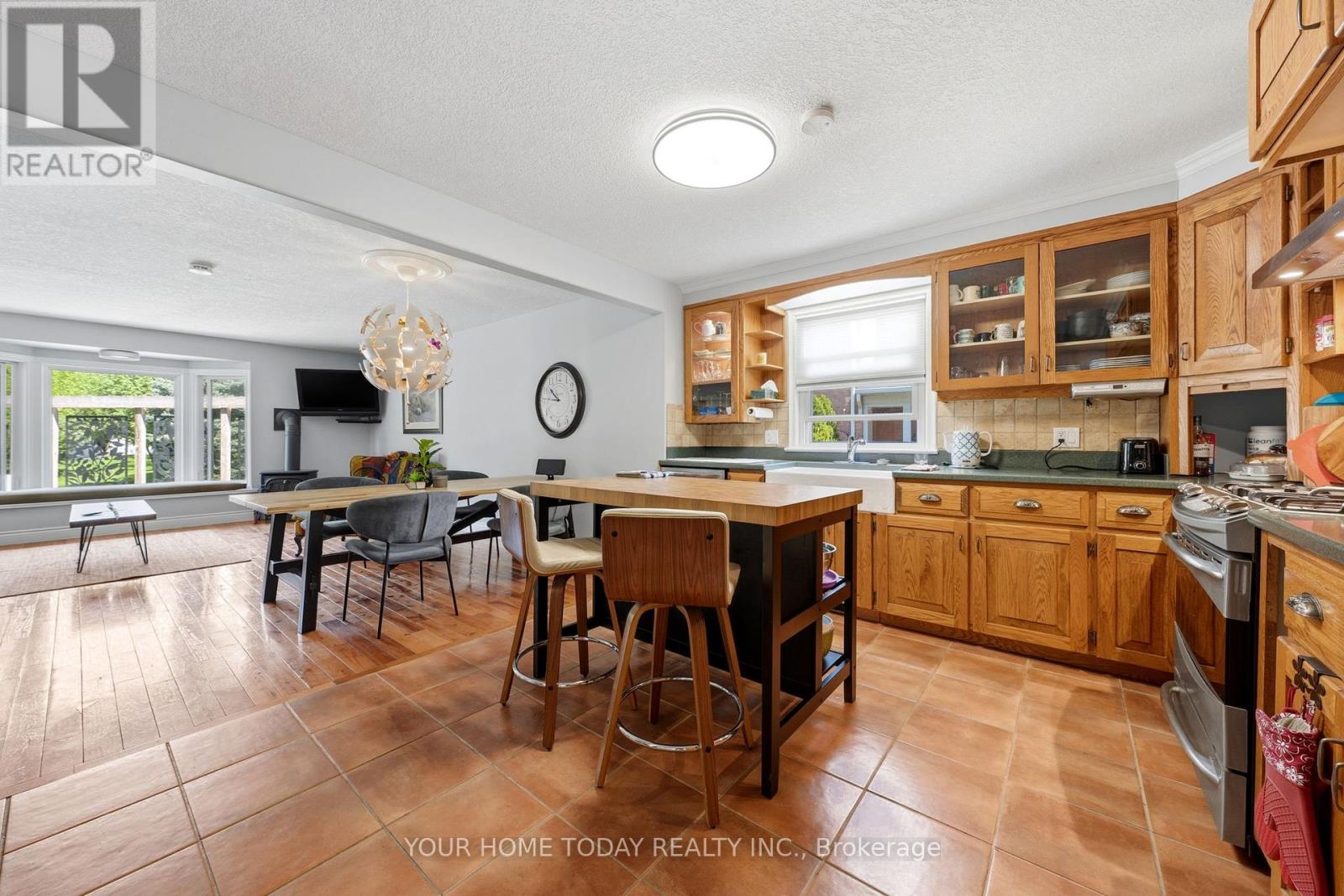 70 Maple Avenue, Halton Hills (Georgetown), Ontario  L7G 1X7 - Photo 7 - W13249728