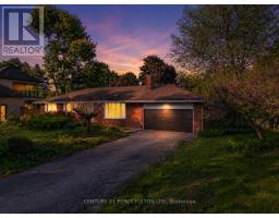 <div class="price">$1,499,000</div> 10208 Tenth Line, Halton Hills (Georgetown)<br><div style="margin-bottom:8px;"><small>Century 21 Percy Fulton Ltd.</small></div><div class='bed_bath'>4 Bed | 2 Bath</div>