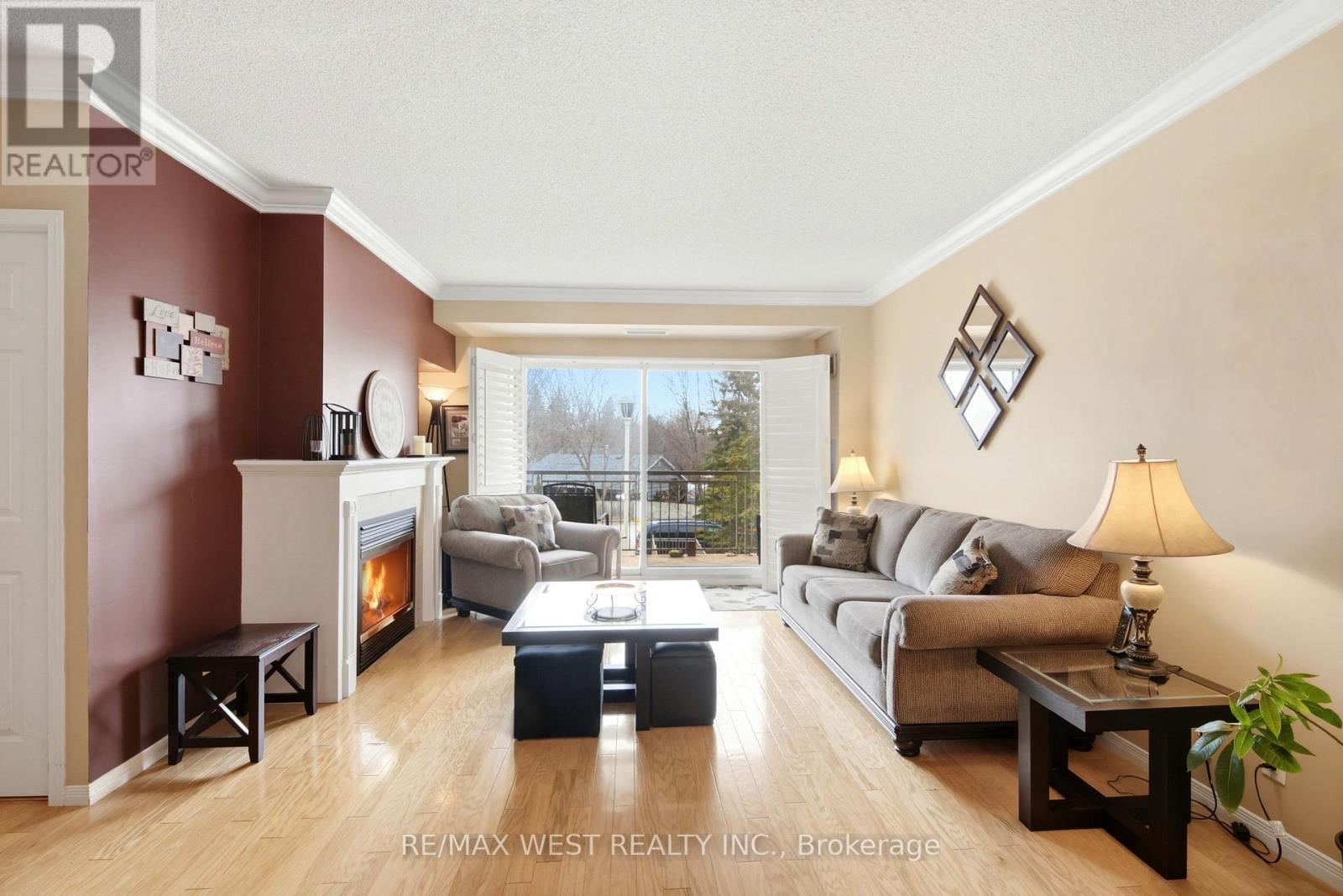 407 - 24 Chapel Street, Halton Hills (Georgetown), Ontario  L7G 6A7 - Photo 3 - W13259026