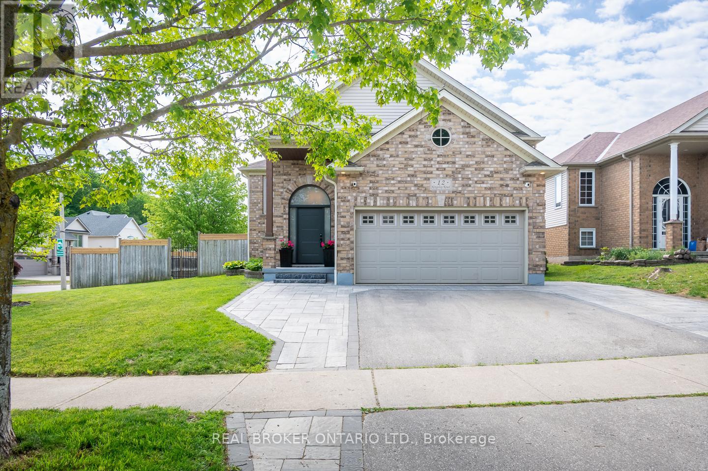 12 Kingsley Road, Halton Hills (Ac Acton), Ontario  L7J 2Z5 - Photo 1 - W13410042