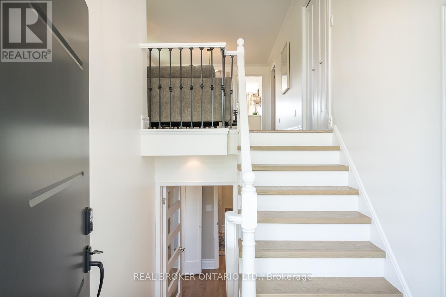 12 Kingsley Road, Halton Hills (Ac Acton), Ontario  L7J 2Z5 - Photo 3 - W13410042