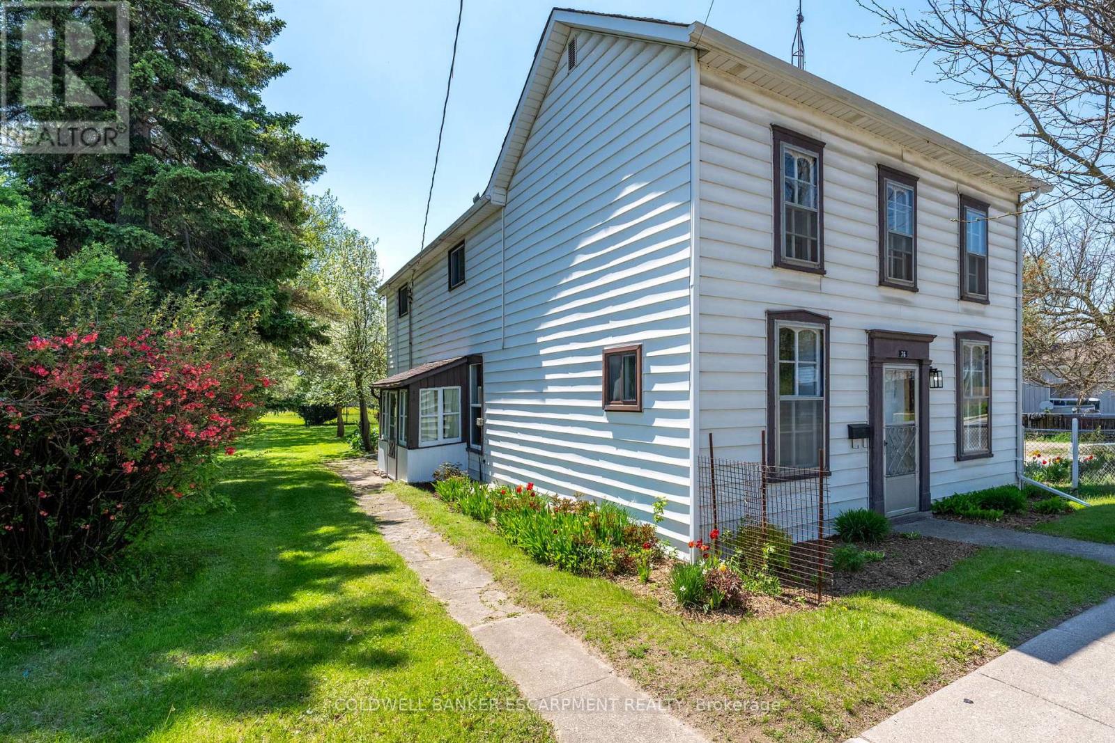 76 Main Street N, Halton Hills (Ac Acton), Ontario  L7J 1W2 - Photo 3 - W13410234