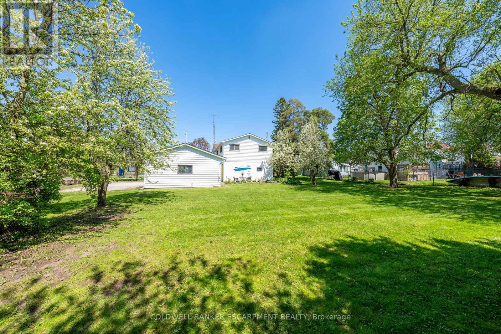 76 Main Street N, Halton Hills (Ac Acton), Ontario  L7J 1W2 - Photo 4 - W13410234