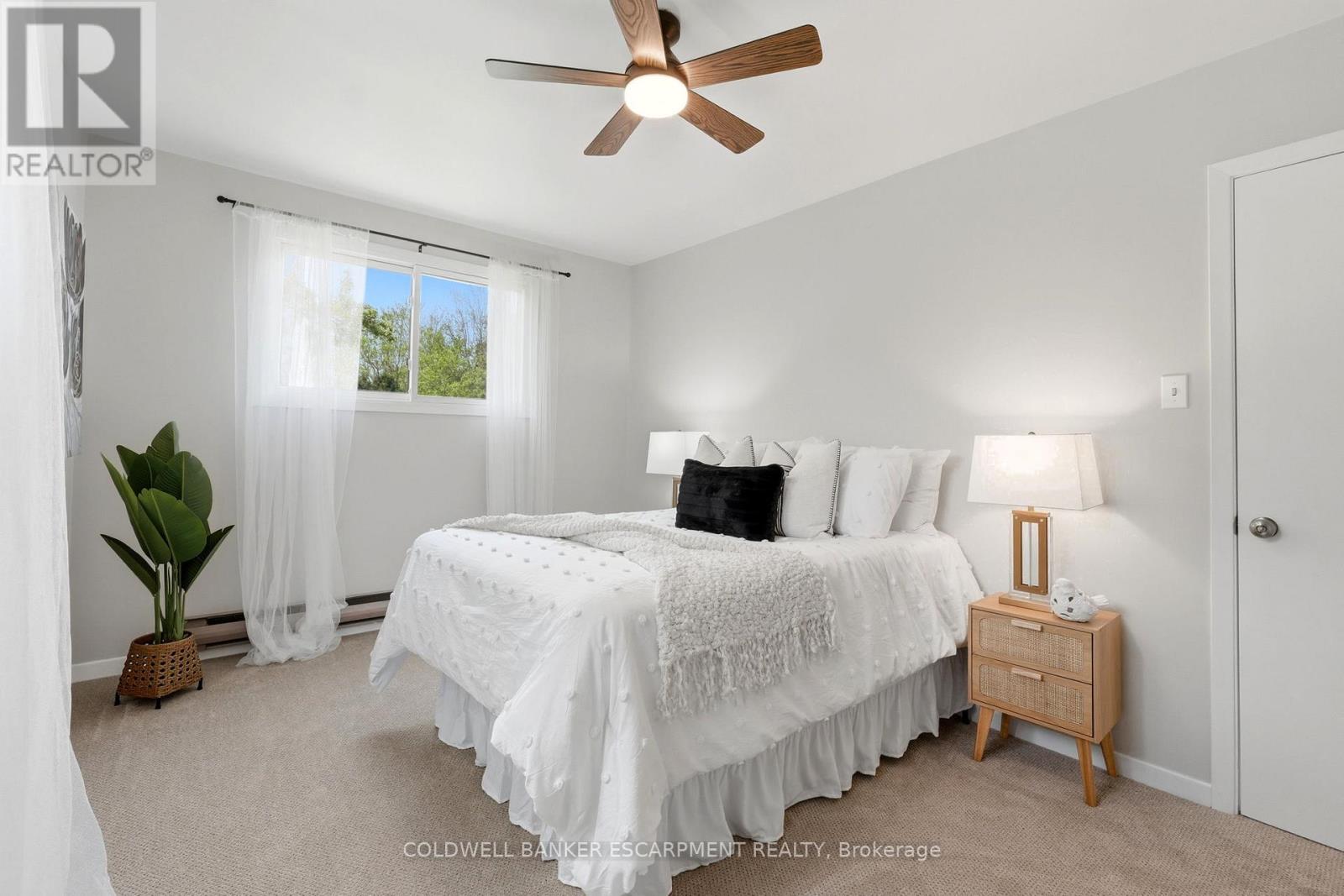 76 Main Street N, Halton Hills (Ac Acton), Ontario  L7J 1W2 - Photo 40 - W13410234