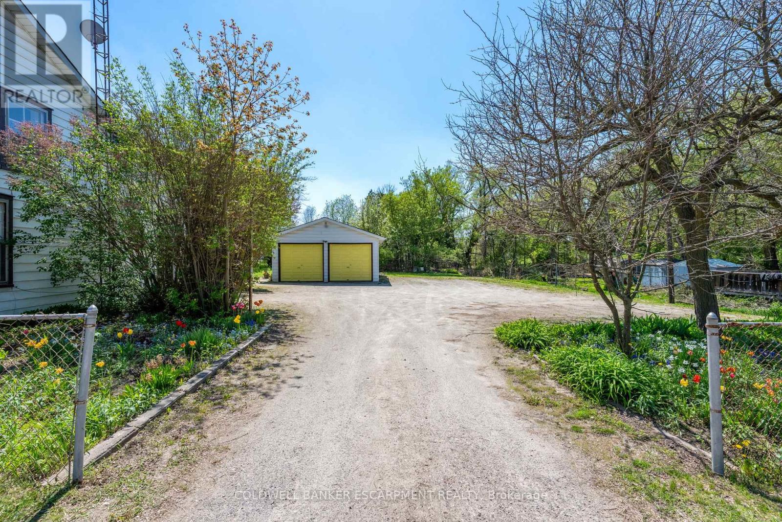 76 Main Street N, Halton Hills (Ac Acton), Ontario  L7J 1W2 - Photo 7 - W13410234