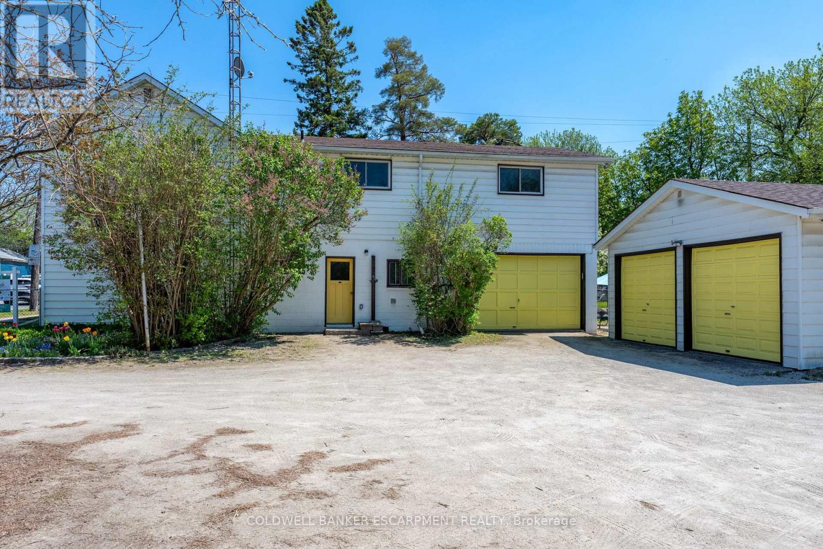 76 Main Street N, Halton Hills (Ac Acton), Ontario  L7J 1W2 - Photo 9 - W13410234