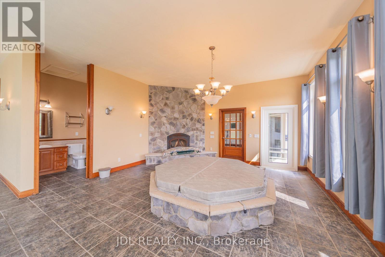 13951 Ninth Line, Halton Hills (Rural Halton Hills), Ontario  L7G 4S8 - Photo 24 - W13413568