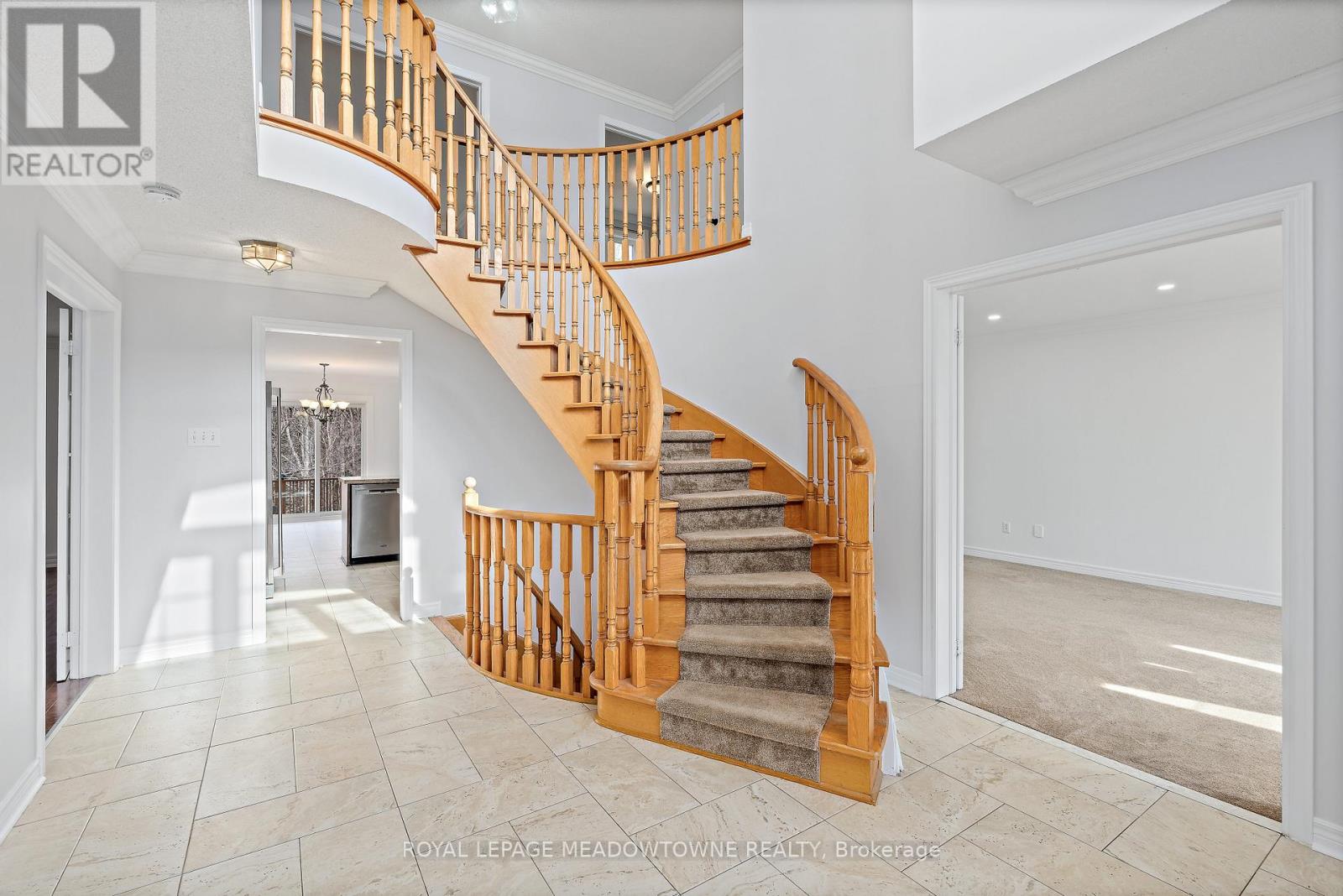 29 Hamilton Crescent, Halton Hills (Georgetown), Ontario  L7G 5K9 - Photo 9 - W13417706