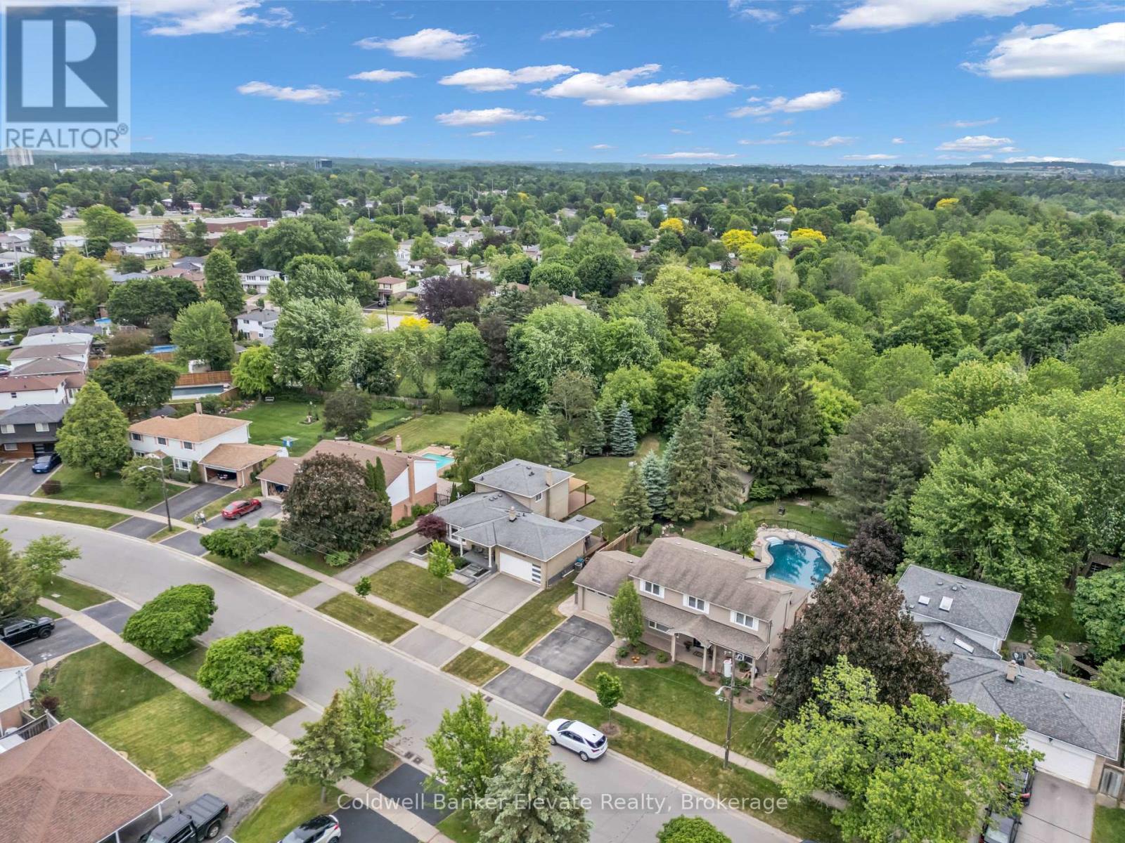 180 Rexway Drive, Halton Hills (Georgetown), Ontario  L7G 1S3 - Photo 4 - W13418738