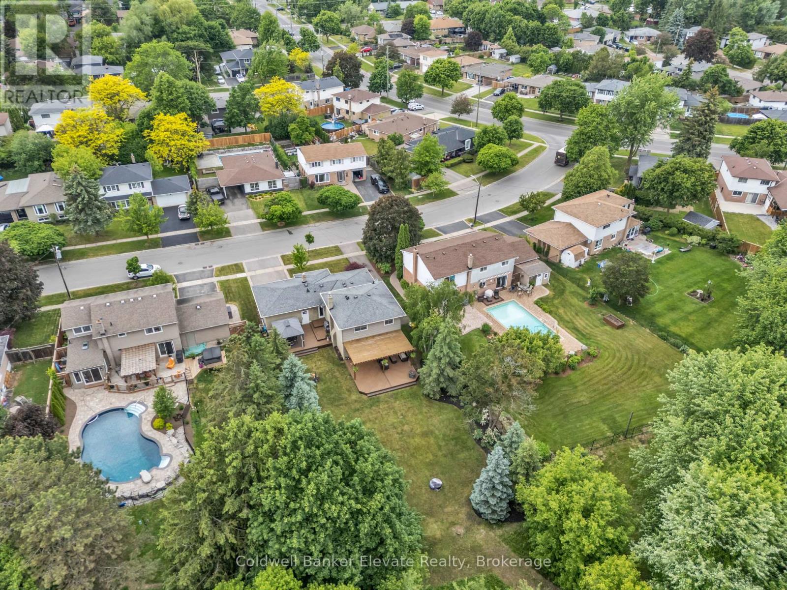 180 Rexway Drive, Halton Hills (Georgetown), Ontario  L7G 1S3 - Photo 5 - W13418738