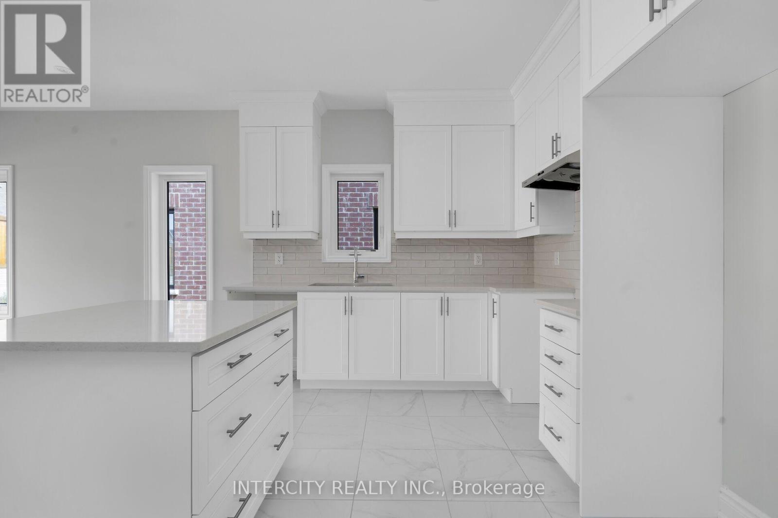 3 Ruby Lane, Halton Hills (Georgetown), Ontario  L7G 0H6 - Photo 10 - W13419300