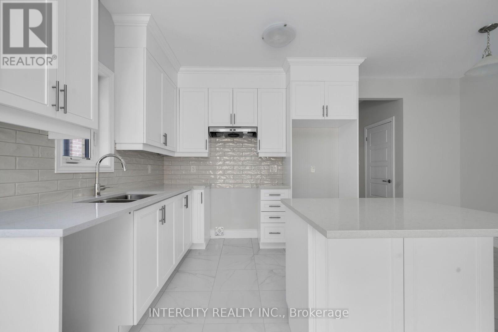 3 Ruby Lane, Halton Hills (Georgetown), Ontario  L7G 0H6 - Photo 12 - W13419300