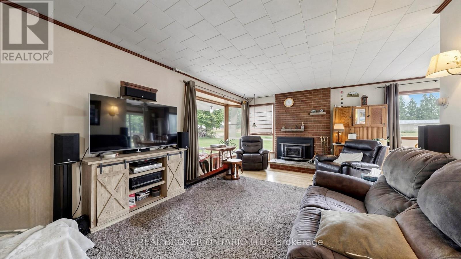 13958 Trafalgar Road, Halton Hills (Rural Halton Hills), Ontario  L7G 4S4 - Photo 3 - W13423028
