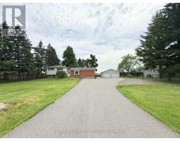 <div class="price">$3,000<small> Monthly</small></div> 9456 Eighth Line, Halton Hills (Rural Halton Hills)<br><div style="margin-bottom:8px;"><small>RE/MAX Gold Realty Inc.</small></div><div class='bed_bath'>4 Bed | 1 Bath</div>