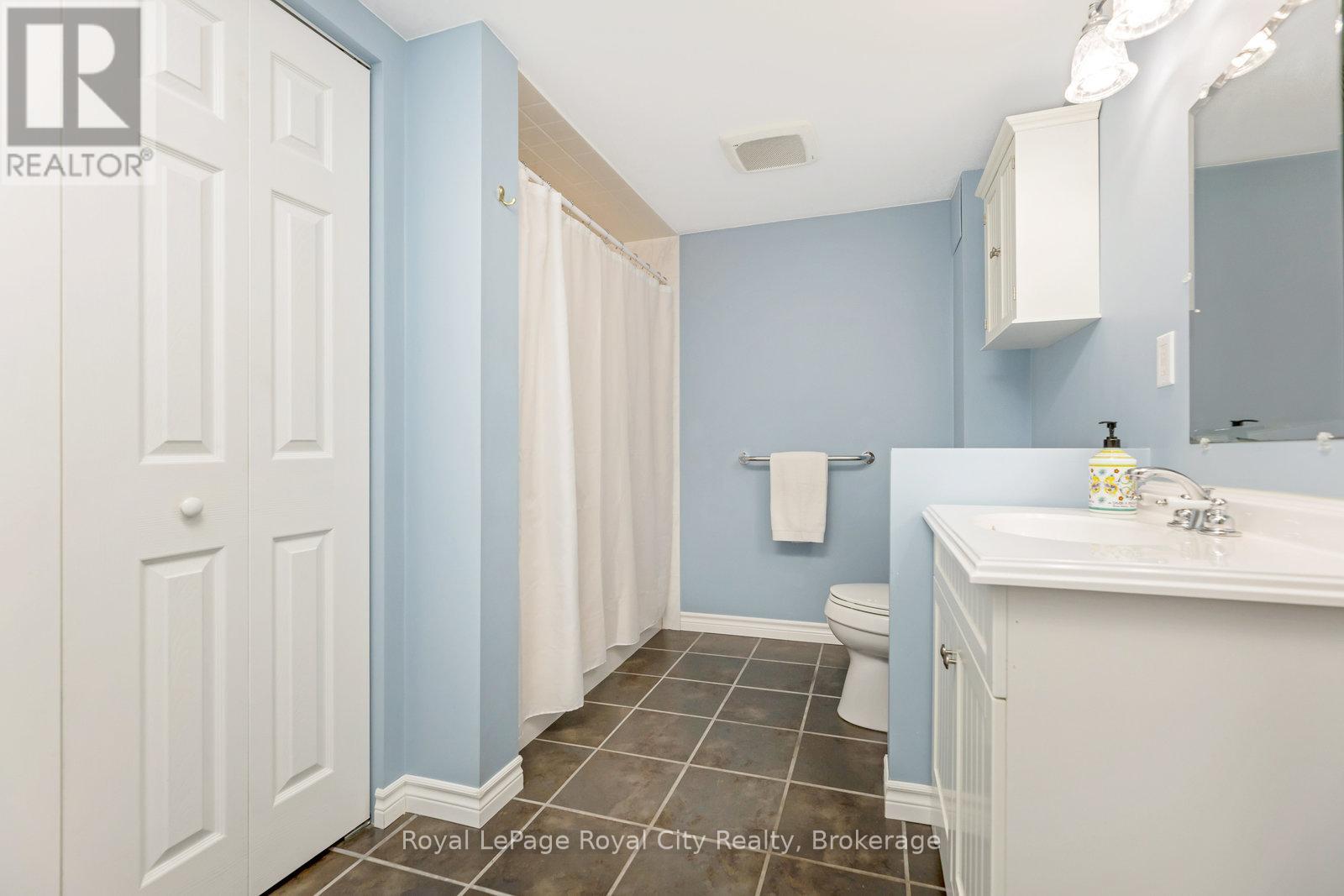 89 Joycelyn Crescent, Halton Hills (Georgetown), Ontario  L7G 2S6 - Photo 8 - W13424110