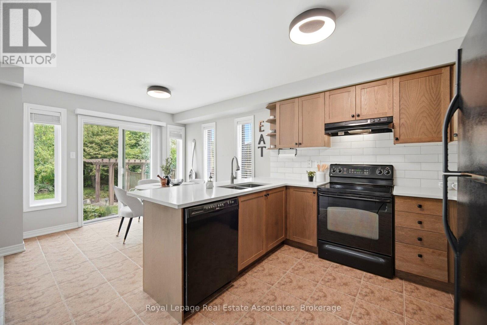 205 Acton Boulevard, Halton Hills (Ac Acton), Ontario  L7J 2Y4 - Photo 11 - W13430742